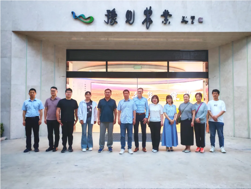 Swisens AG CEO René T?nz 參訪云飛科技，共探智慧植保合作契機(jī)